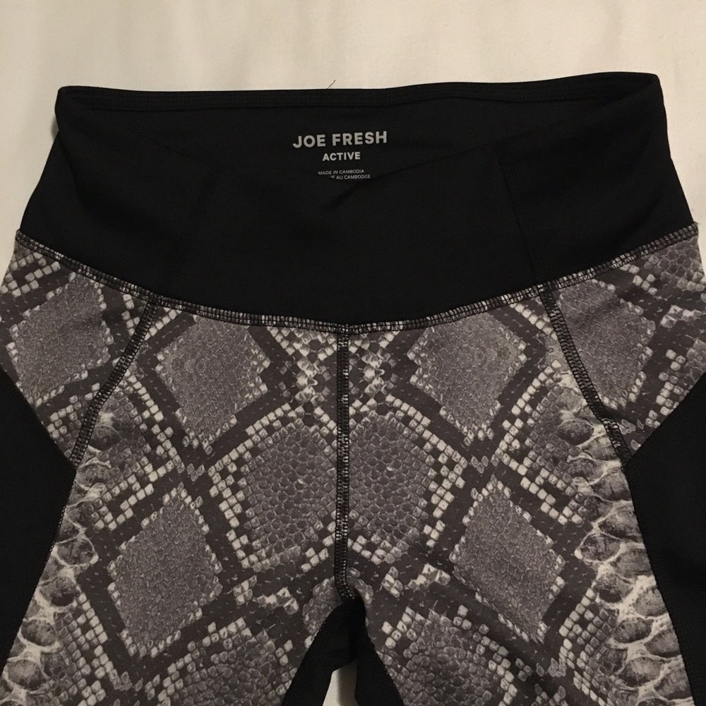 SOLD - COOL LEGGINGS - Primarily Black with Snake print